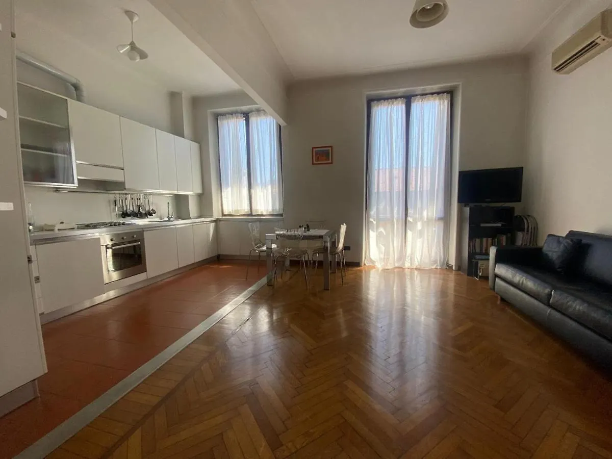 Apartment Appartamento Giulia Milan